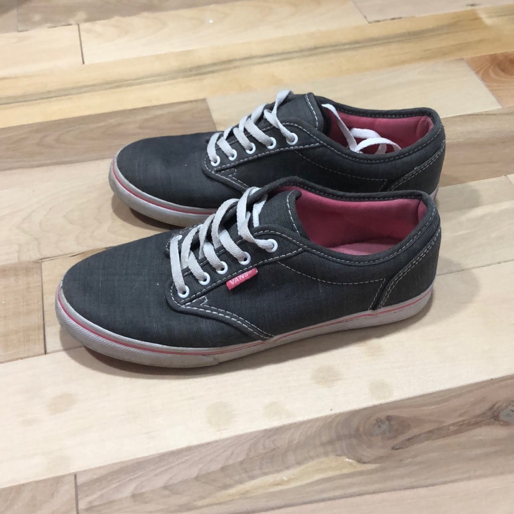 Vans Shoes 👟 - Picture 2 of 2